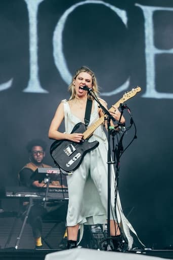 Wolf Alice at Glastonbury 2022